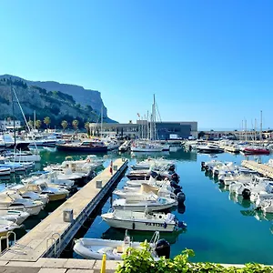 Apartment Le Palmyre, Cassis